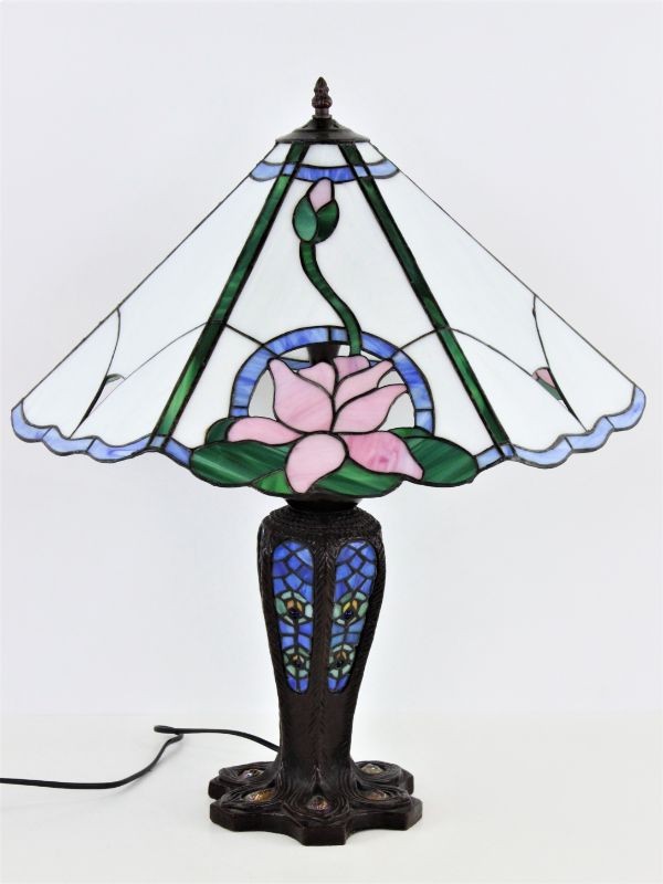Vintage Tiffany stijl tafel lamp